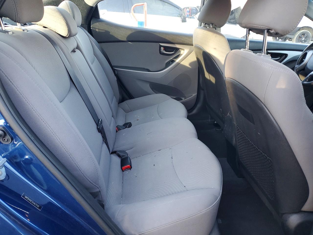 2016 HYUNDAI ELANTRA SE photo 19