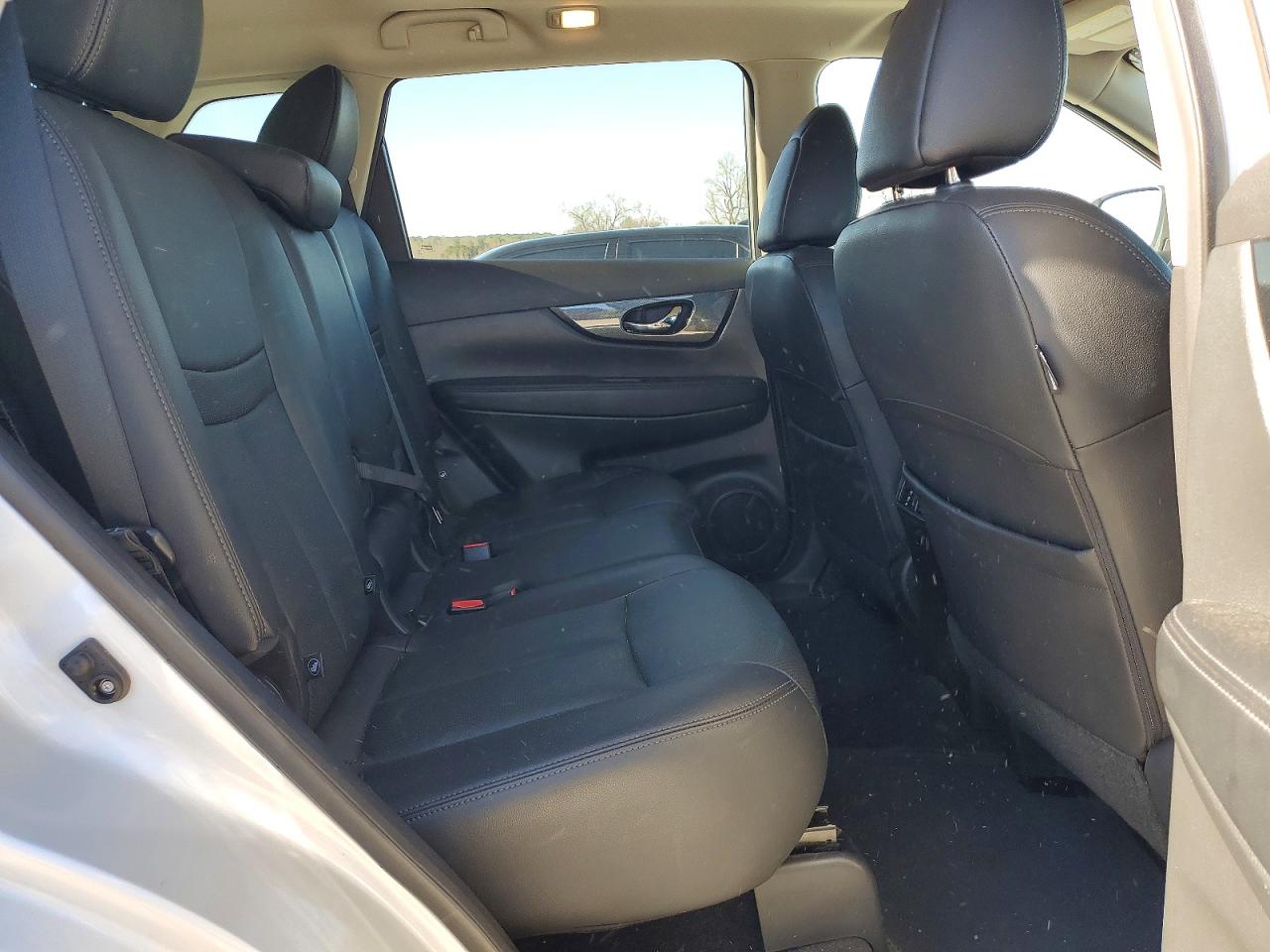 2016 NISSAN ROGUE SL photo 11