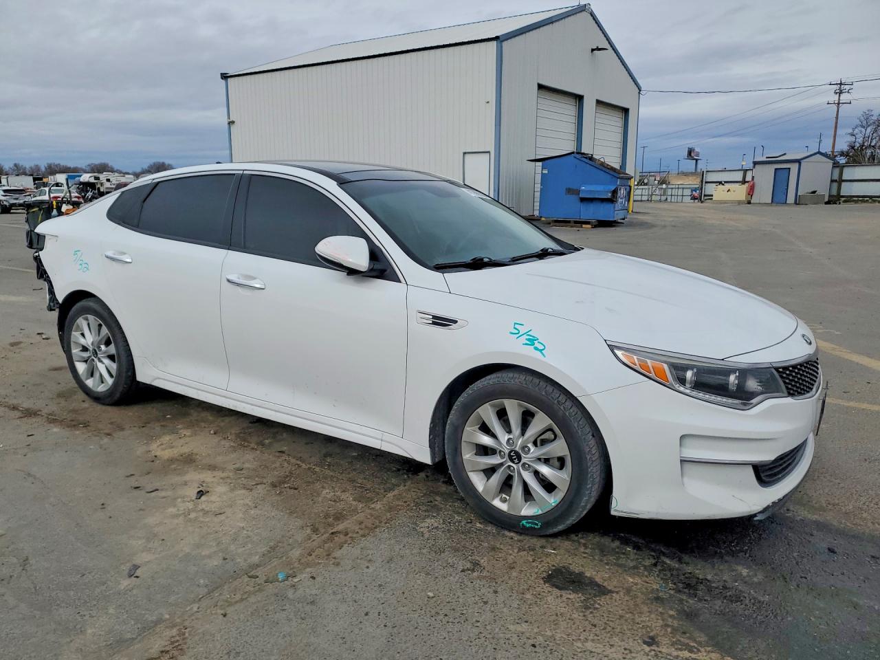2017 KIA OPTIMA EX photo 10