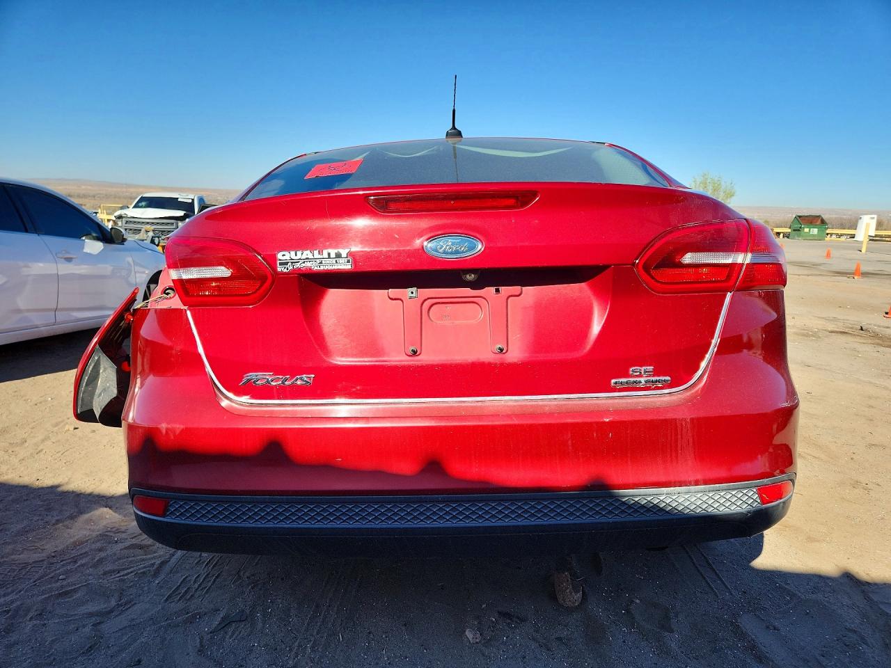 2015 FORD FOCUS SE photo 16