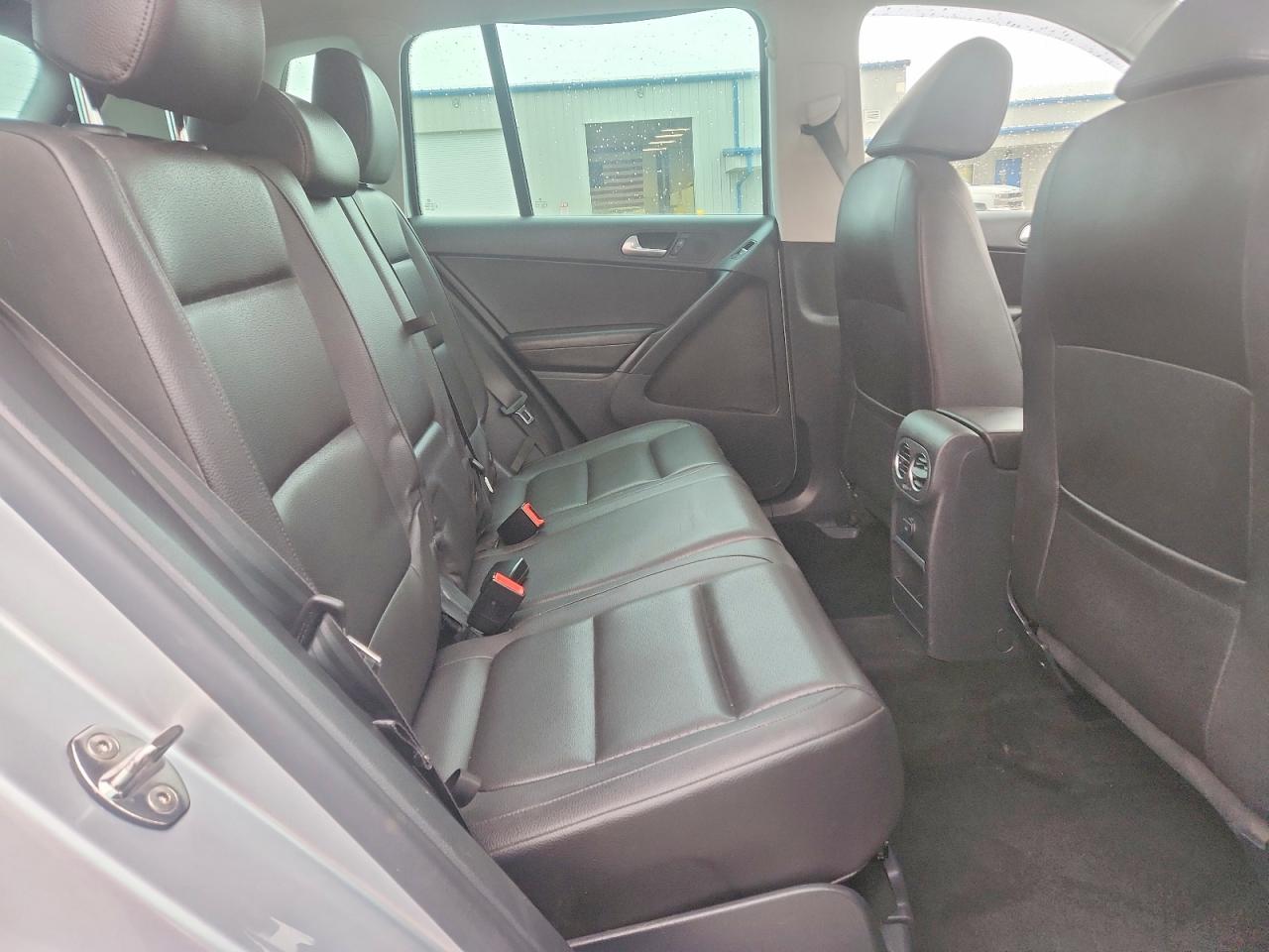 2017 VOLKSWAGEN TIGUAN WOLFSBURG photo 21