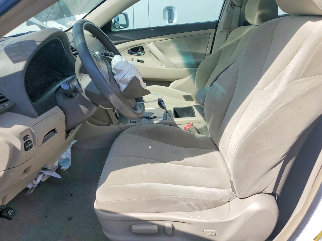 2007 TOYOTA CAMRY LE photo 7