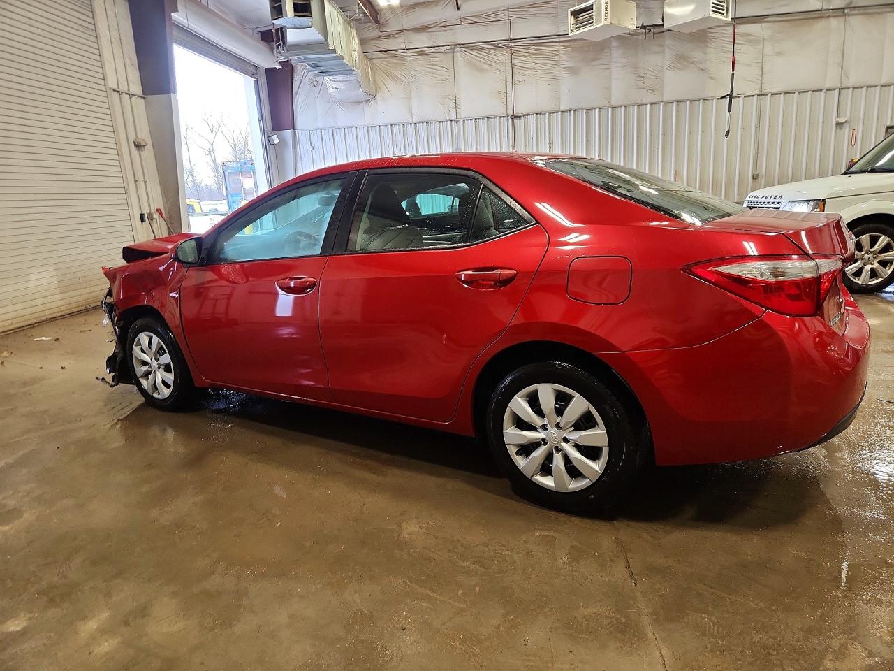 2014 TOYOTA COROLLA LE photo 3