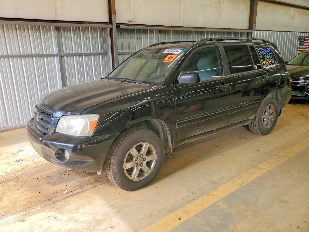 2004 TOYOTA HIGHLANDER