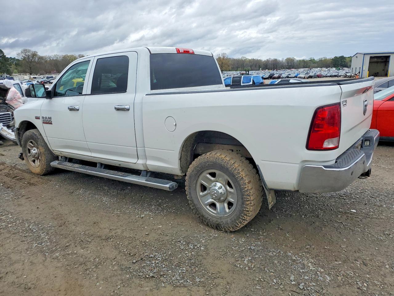2016 RAM 2500 ST photo 3