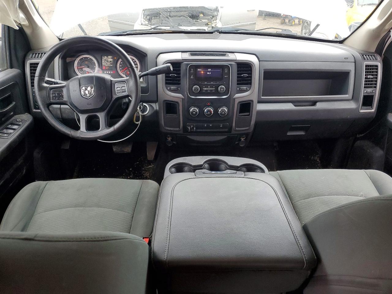 2016 RAM 2500 ST photo 15