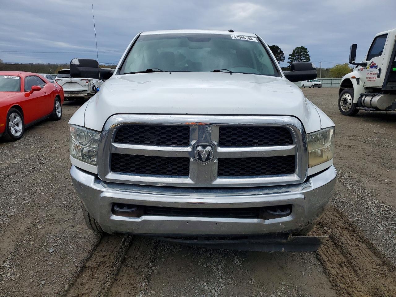 2016 RAM 2500 ST photo 9
