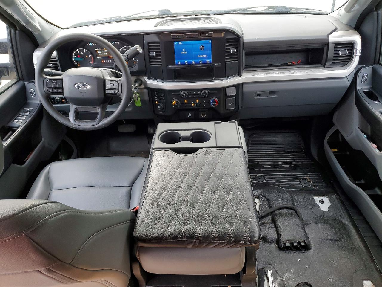 2024 FORD F350 SUPER DUTY TRUCK CAB AND CHASSIS photo 8