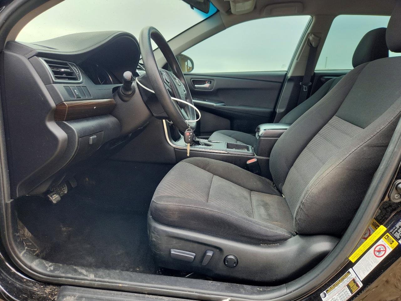 2016 TOYOTA CAMRY LE photo 7