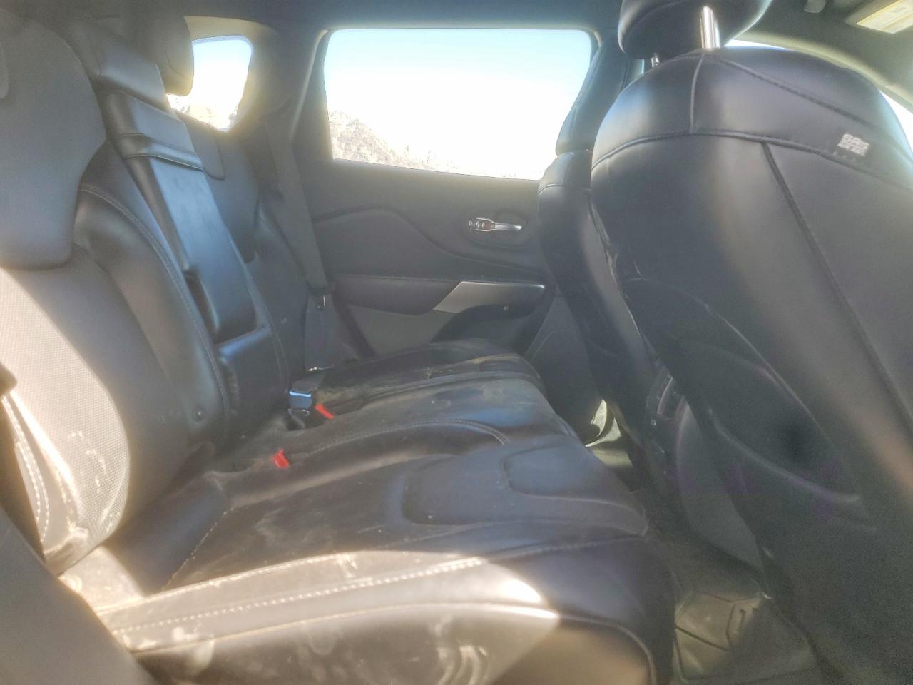 2019 JEEP CHEROKEE LIMITED photo 10