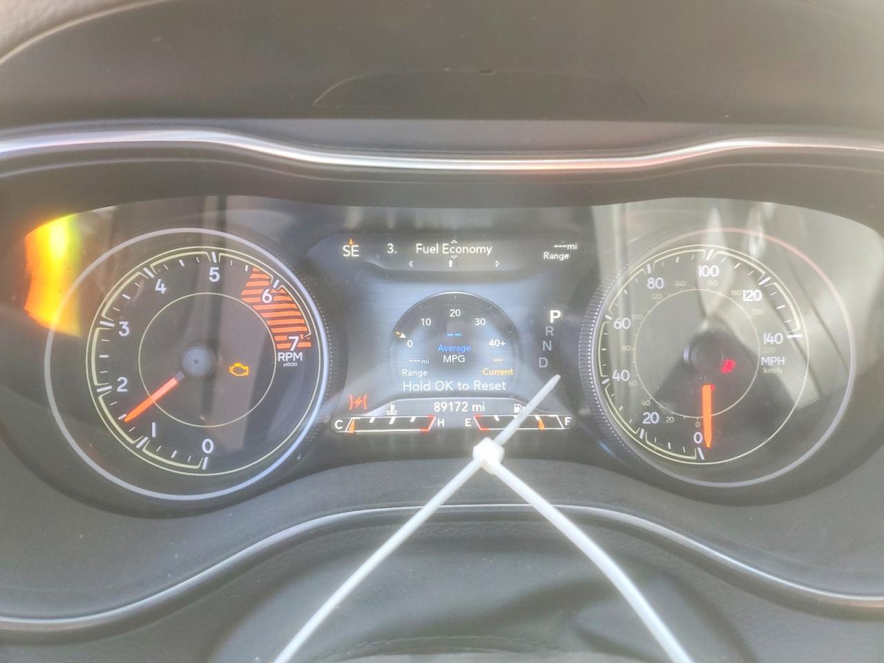 2019 JEEP CHEROKEE LIMITED photo 9