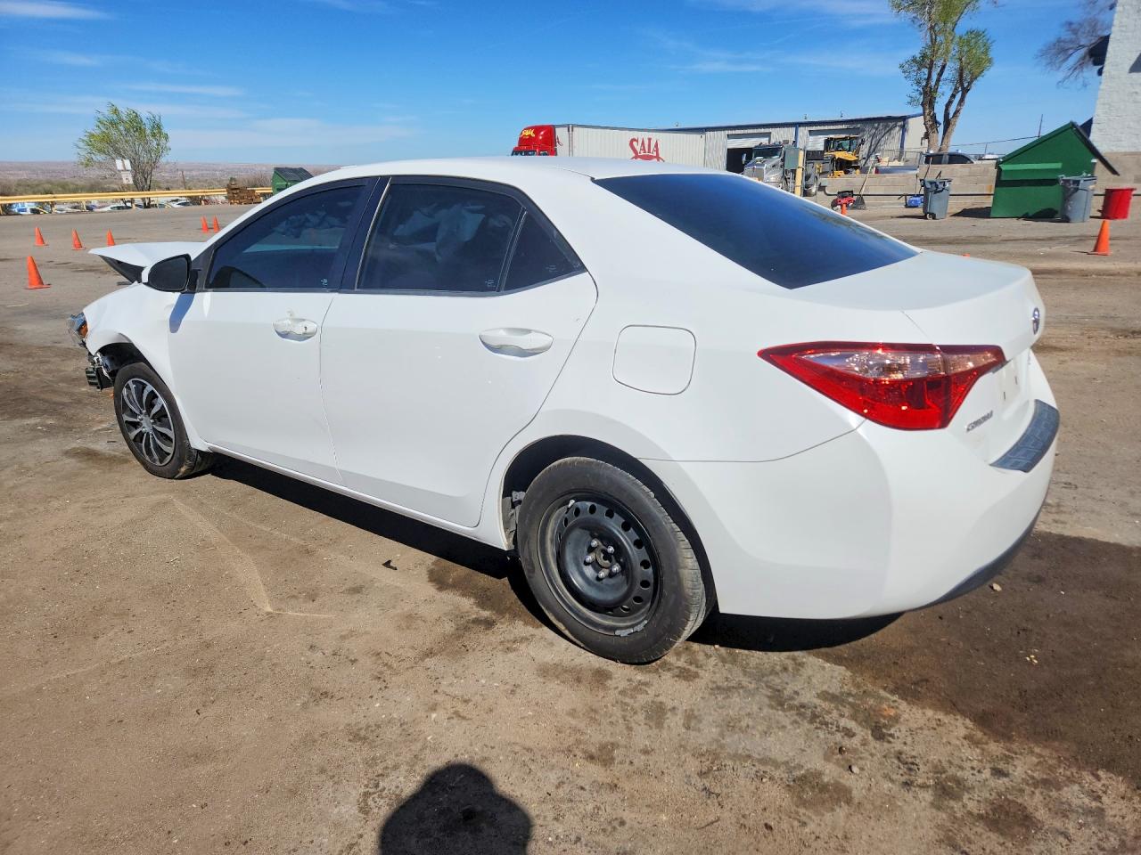 2017 TOYOTA COROLLA LE photo 4