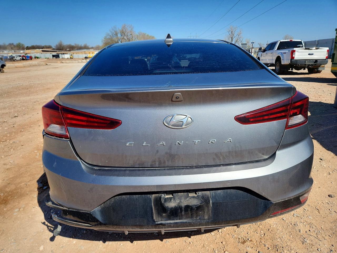 2019 HYUNDAI ELANTRA SEL photo 11