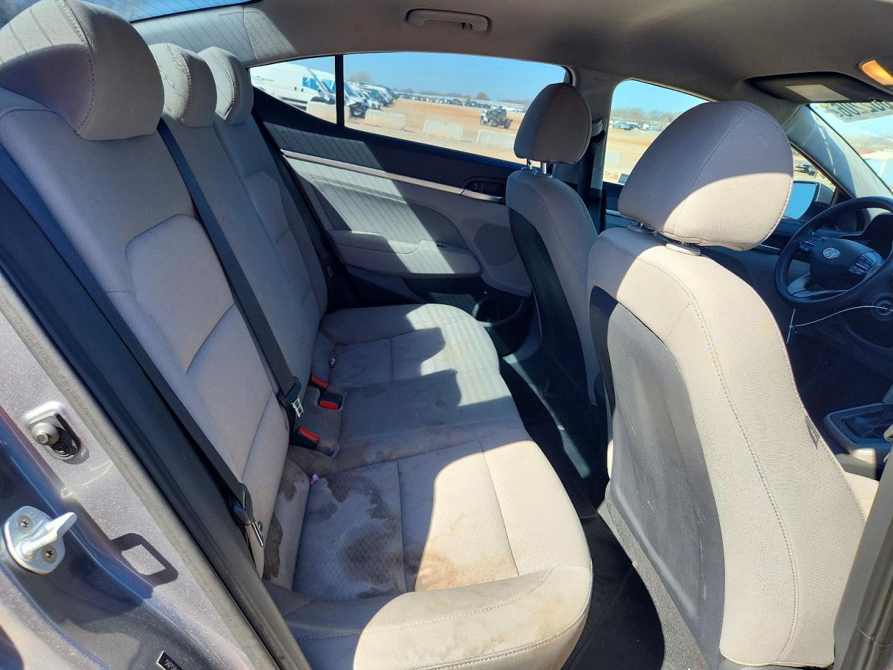 2019 HYUNDAI ELANTRA SEL photo 19