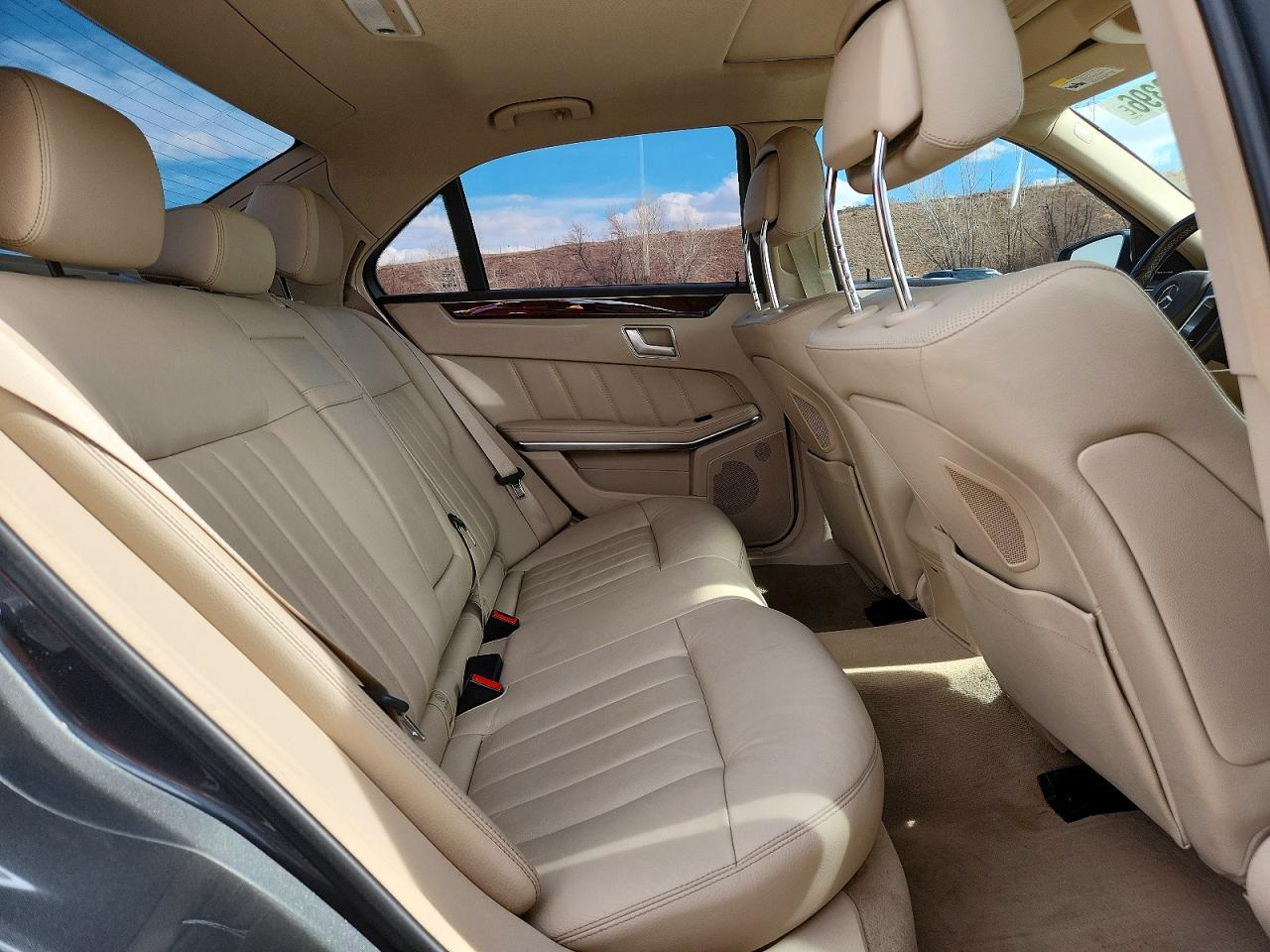 2014 MERCEDES-BENZ E 550 4MATIC photo 28