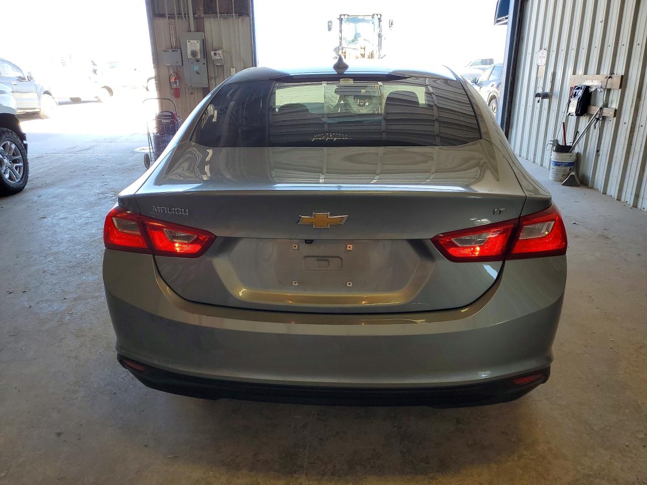 2023 CHEVROLET MALIBU LT photo 11