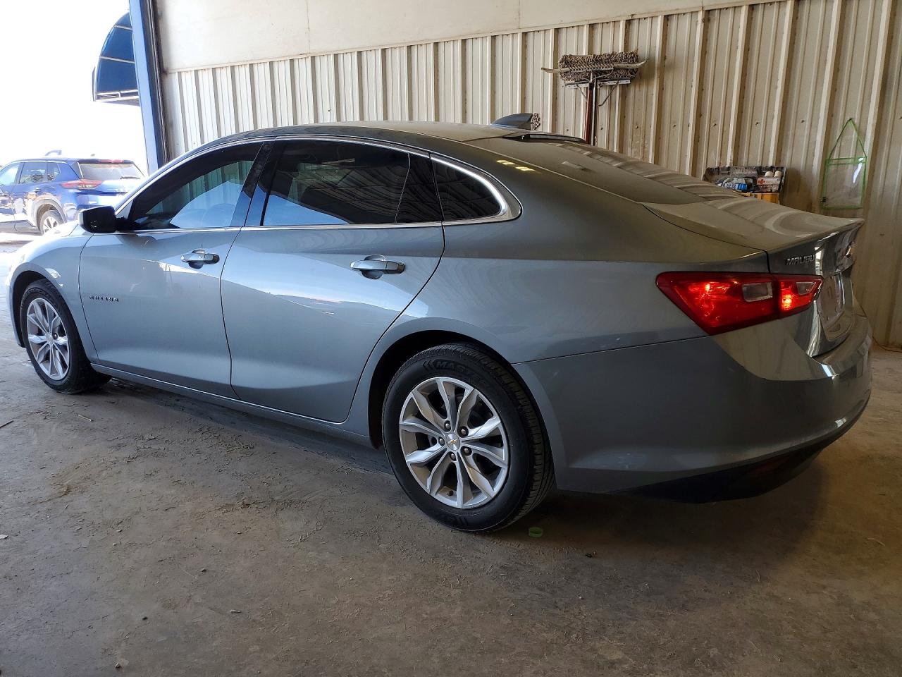 2023 CHEVROLET MALIBU LT photo 3