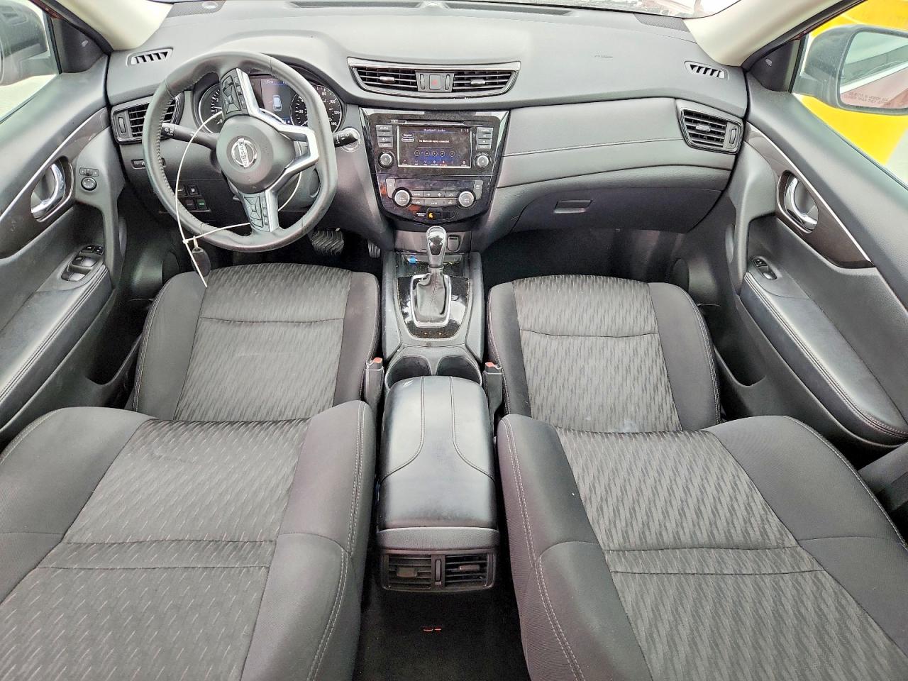 2019 NISSAN ROGUE SV photo 8