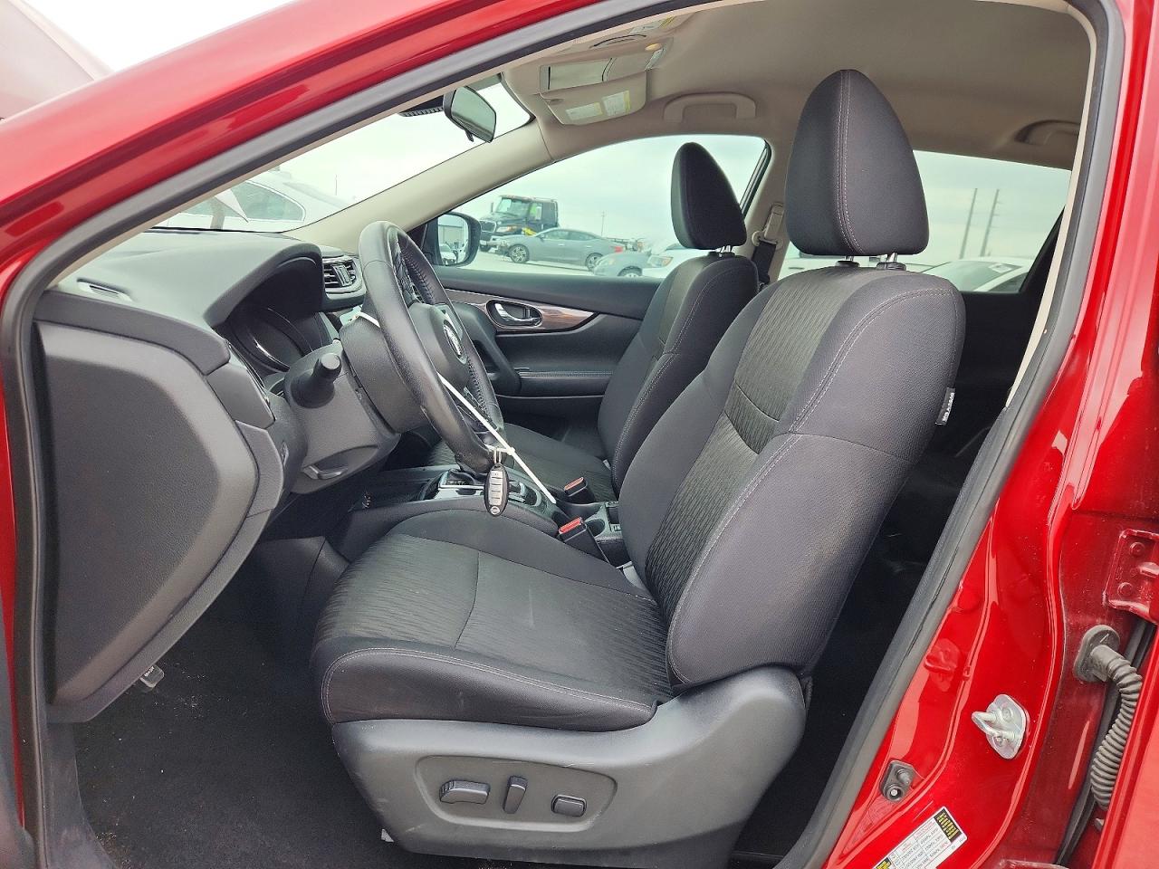 2019 NISSAN ROGUE SV photo 7