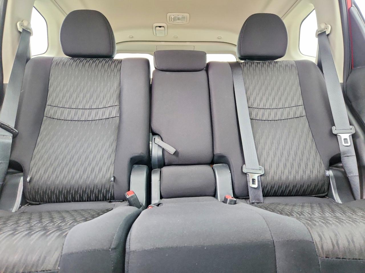 2019 NISSAN ROGUE SV photo 10