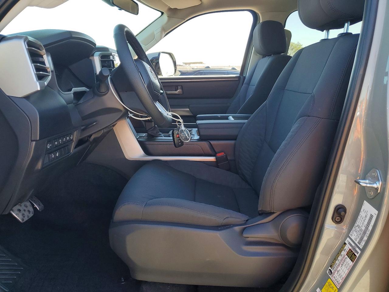 2024 TOYOTA TUNDRA SR5 photo 7