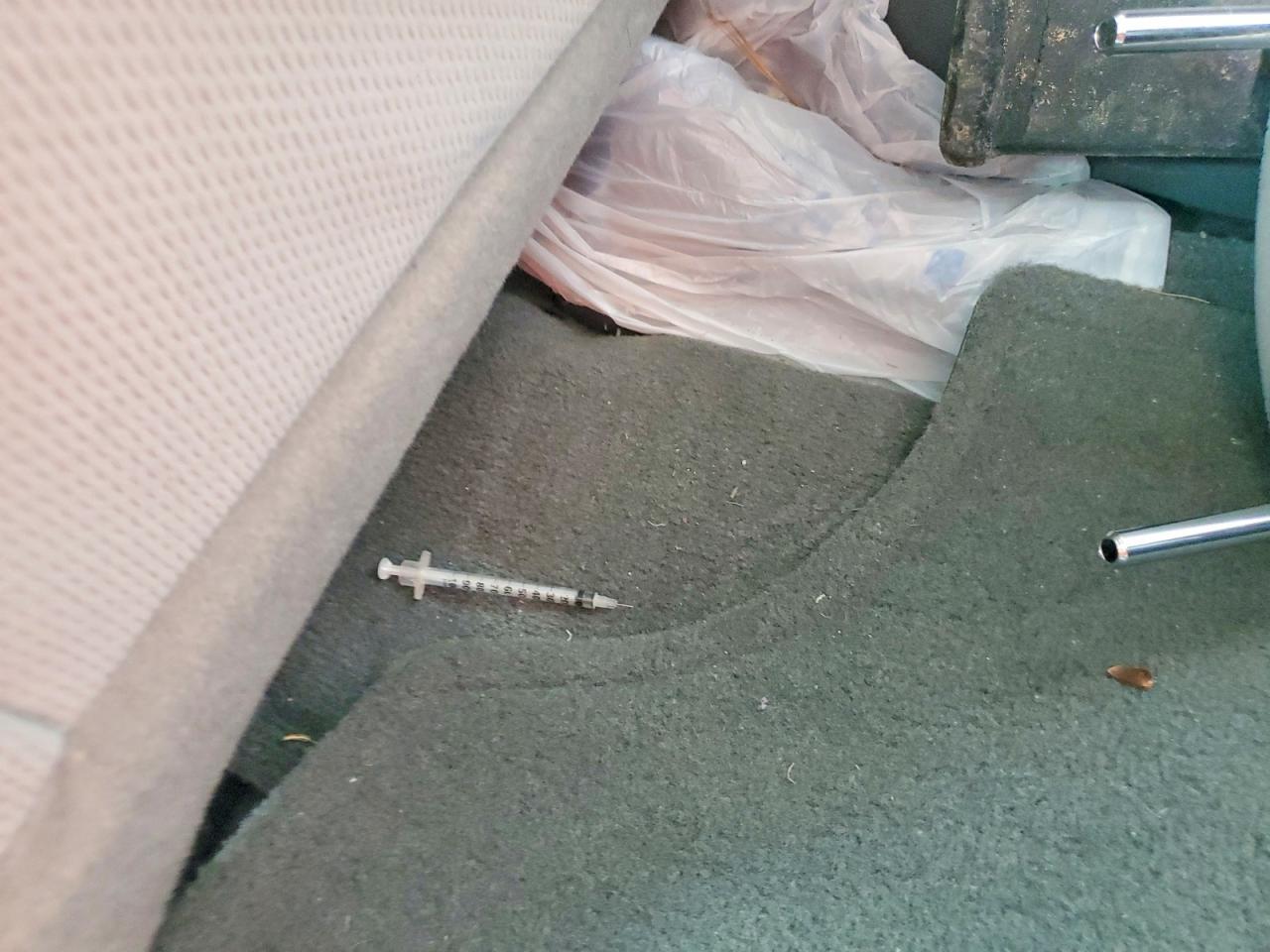 2015 TOYOTA SIENNA LE 8-PASSENGER photo 13