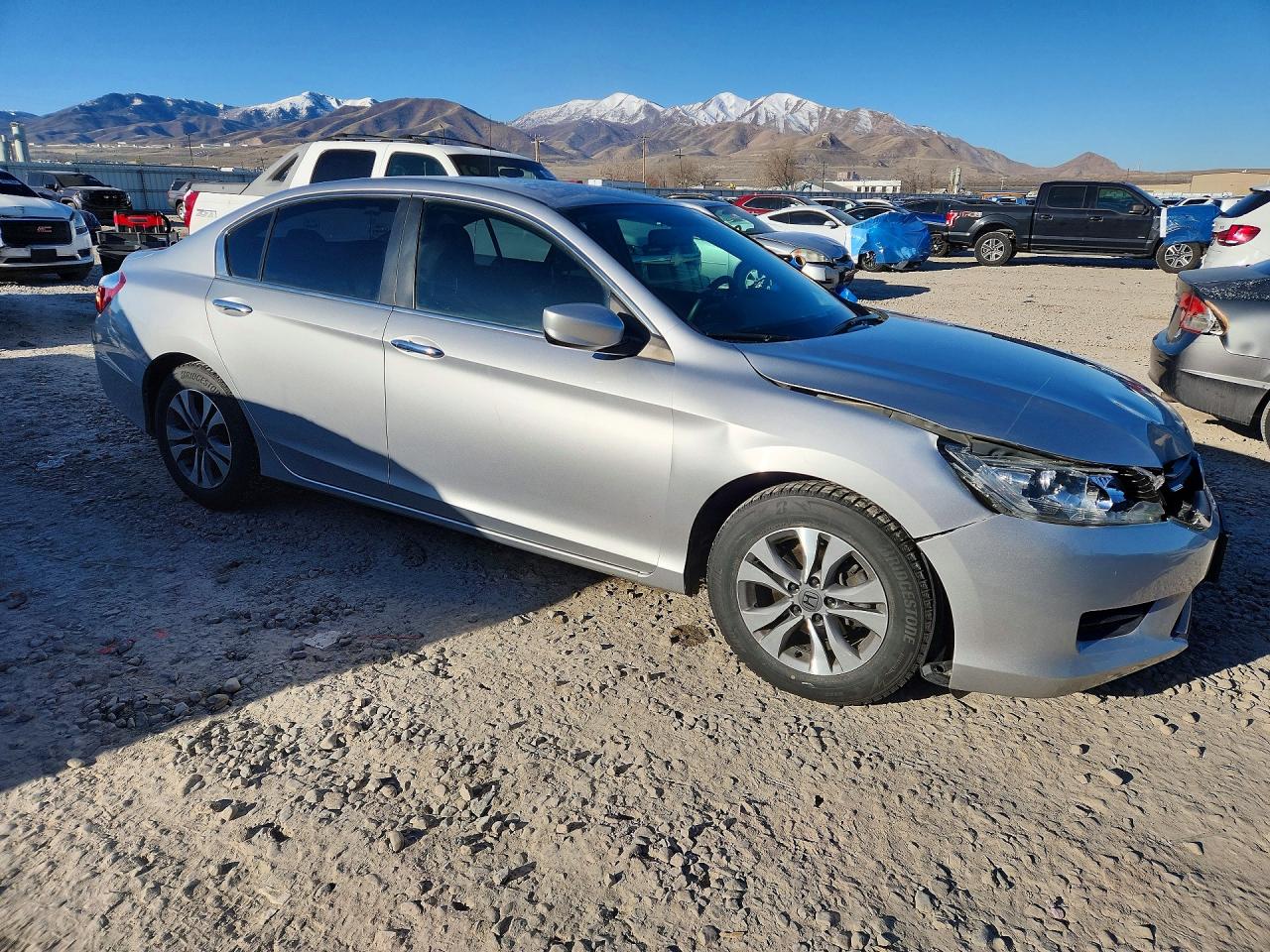 2013 HONDA ACCORD LX photo 4