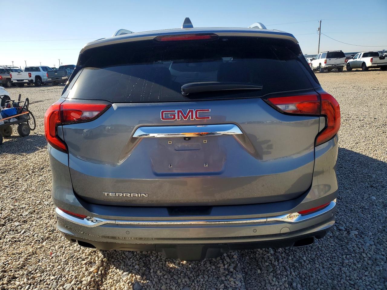 2019 GMC TERRAIN DENALI photo 16