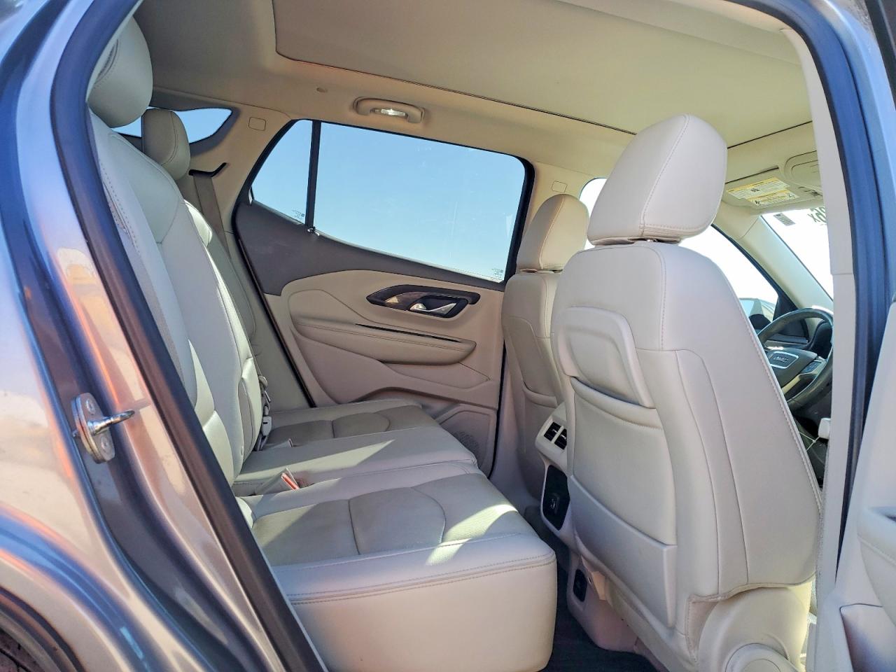 2019 GMC TERRAIN DENALI photo 31