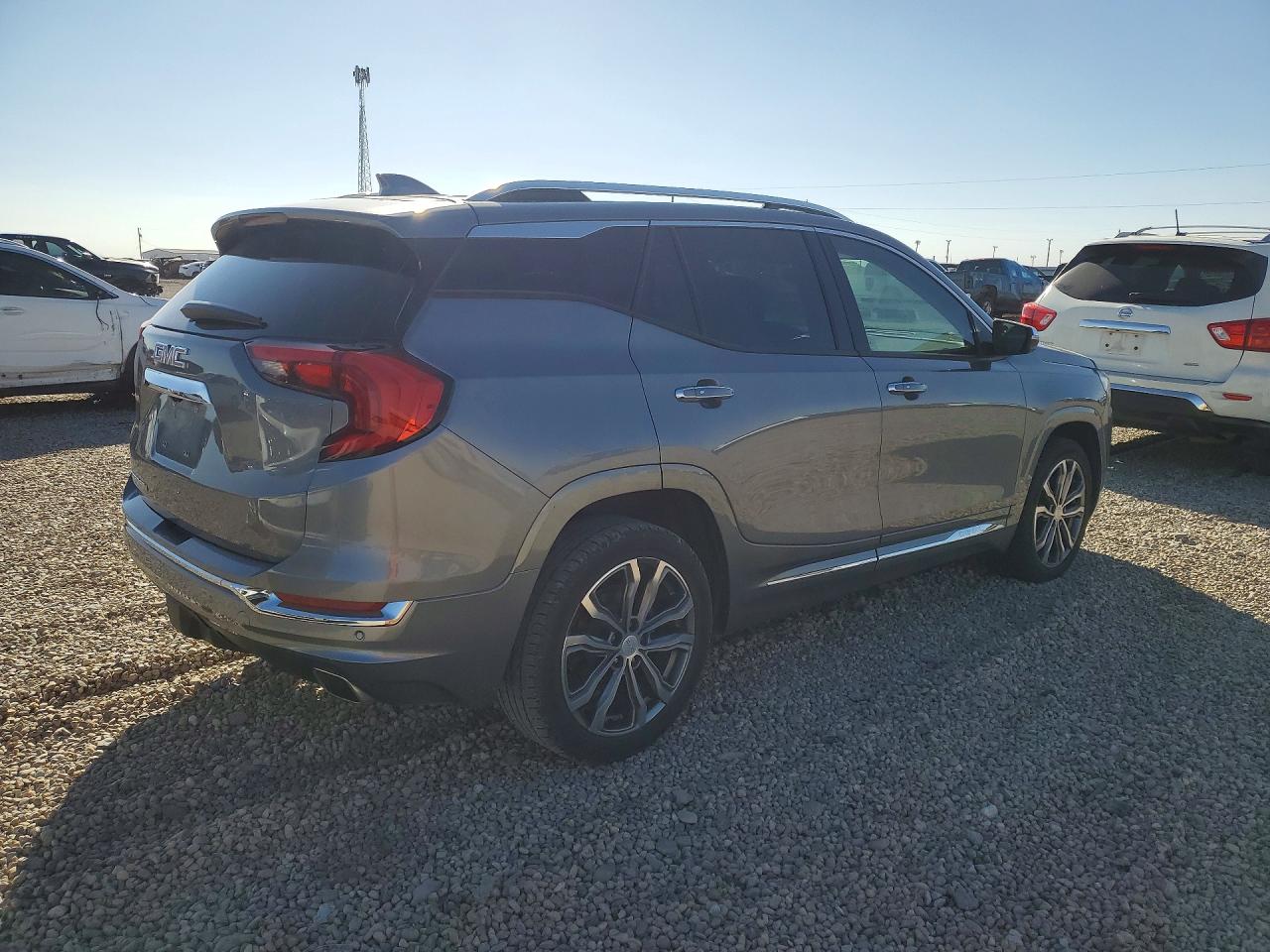 2019 GMC TERRAIN DENALI photo 7