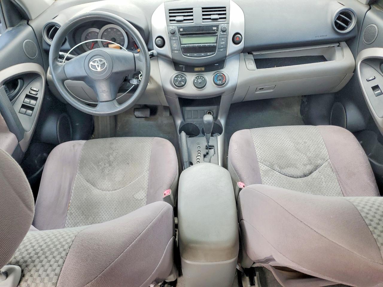 2006 TOYOTA RAV4 BASE photo 8