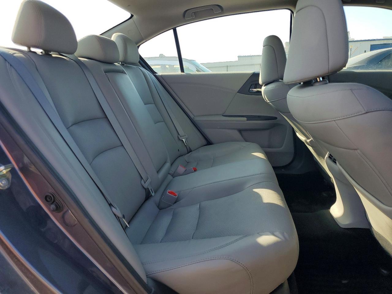 2017 HONDA ACCORD EXL photo 10