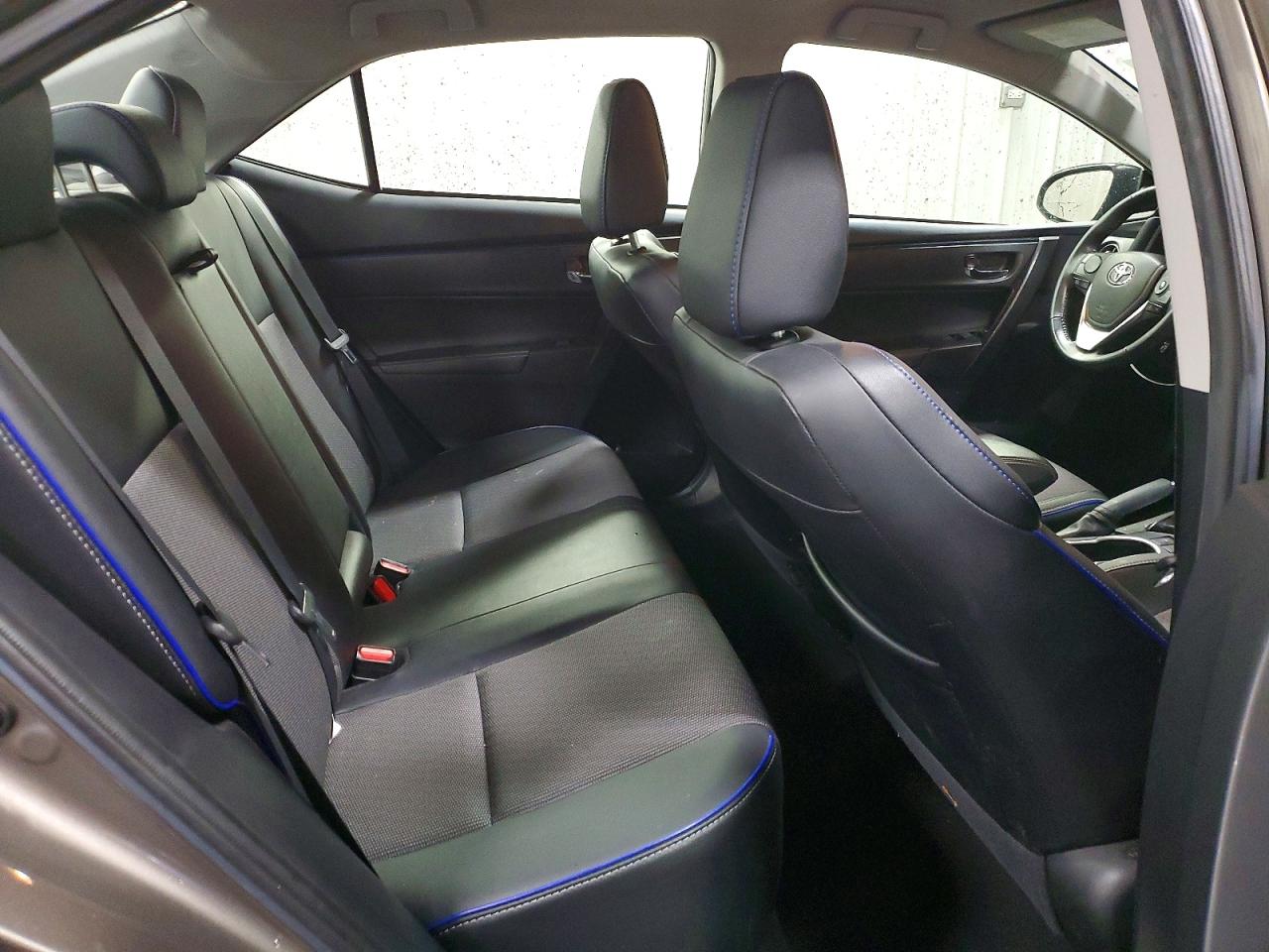 2017 TOYOTA COROLLA SE photo 10