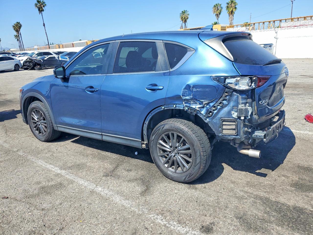 2021 MAZDA CX-5 TOURING photo 2