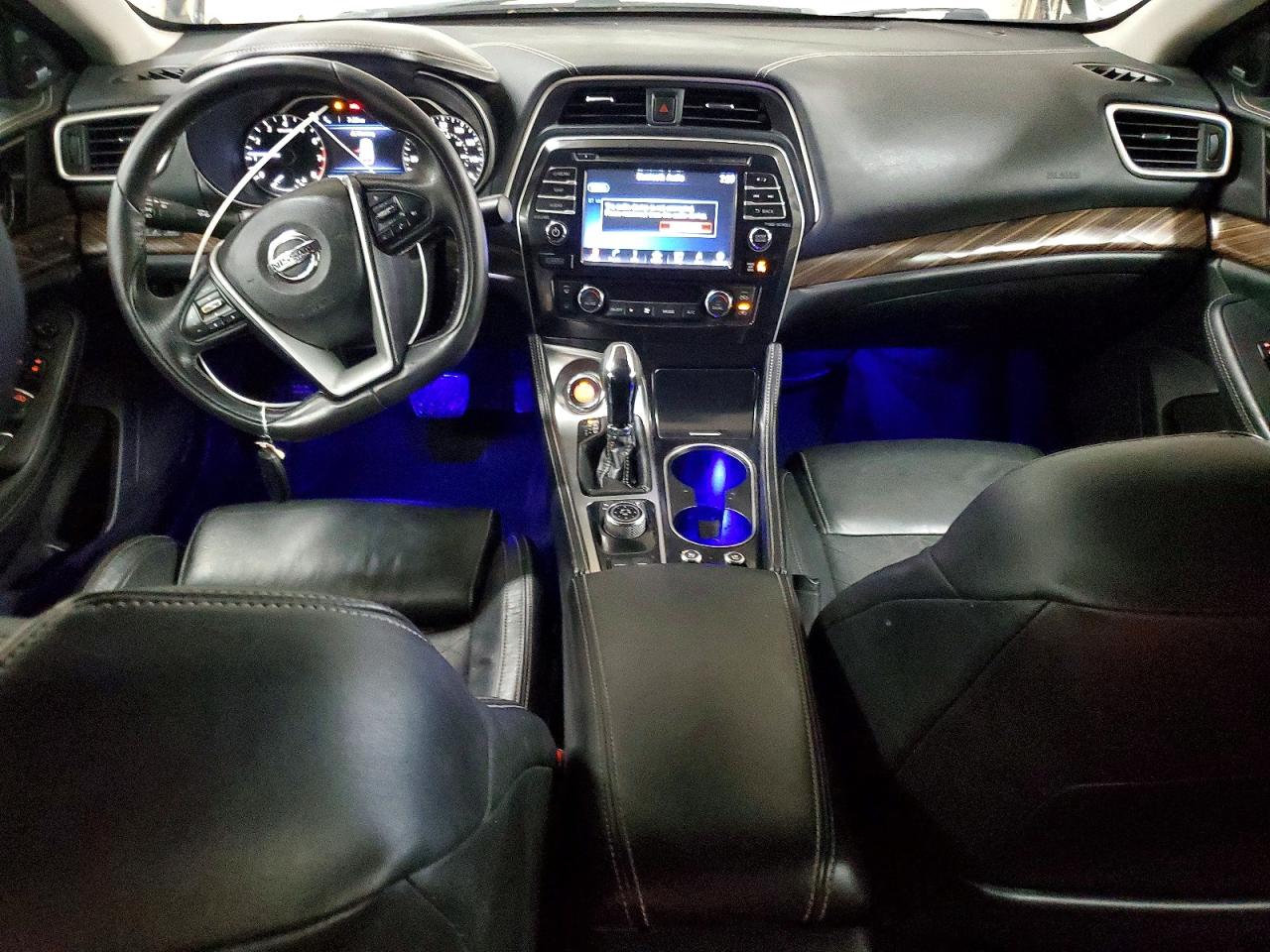 2017 NISSAN MAXIMA PLATINUM photo 8