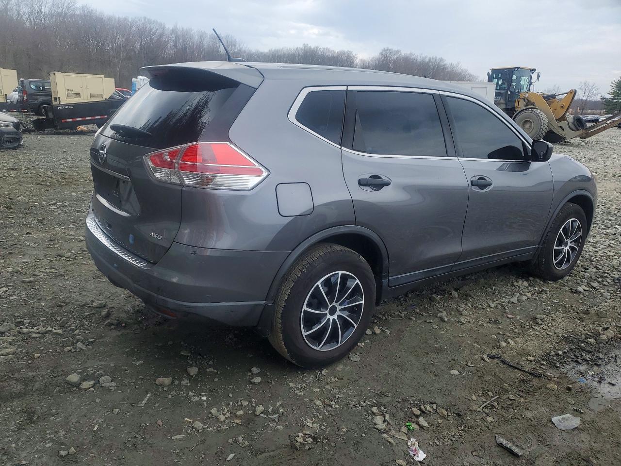 2016 NISSAN ROGUE S photo 5