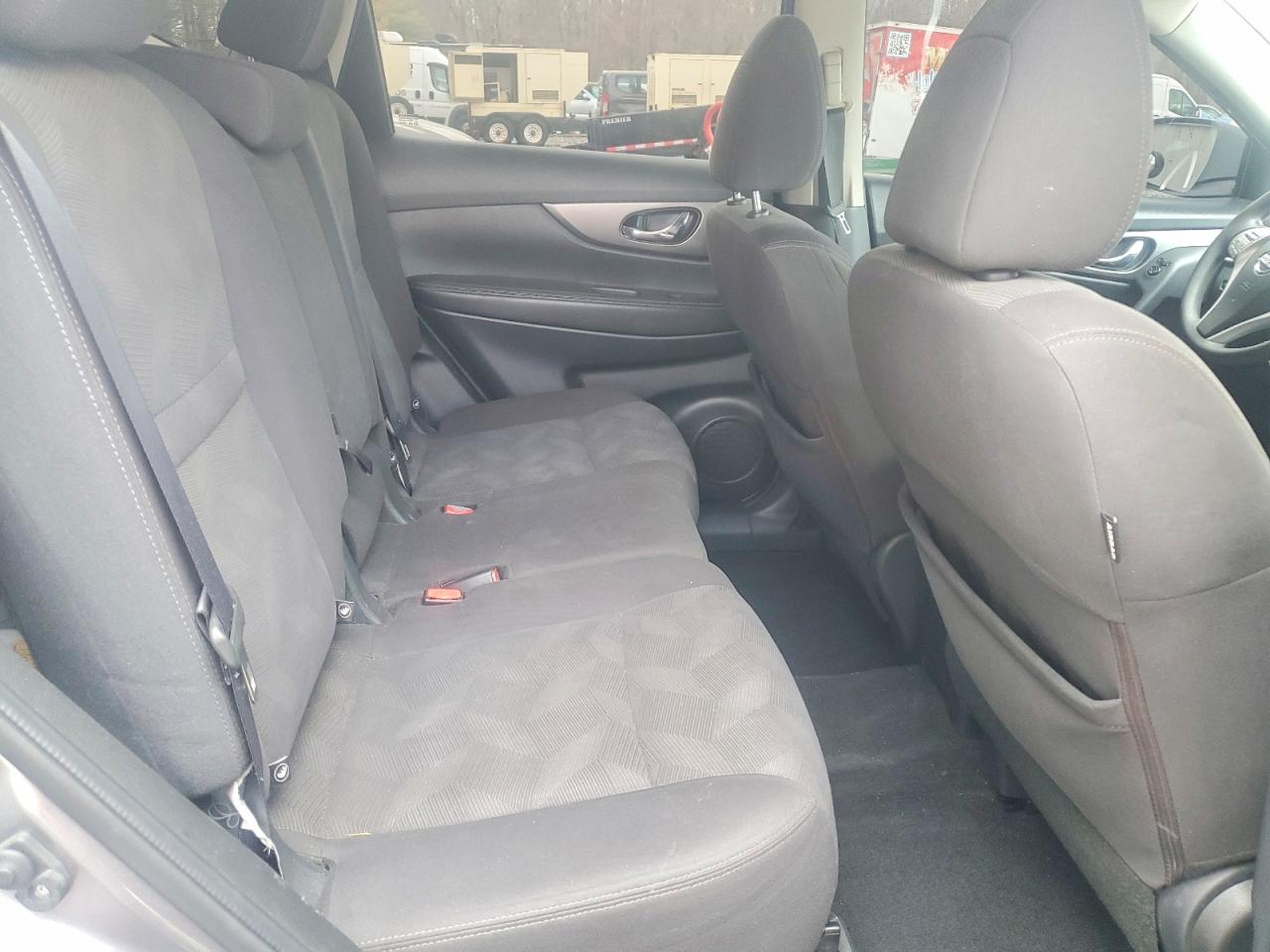 2016 NISSAN ROGUE S photo 21