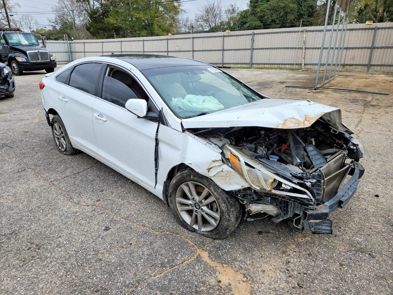 2016 HYUNDAI SONATA SE photo 4