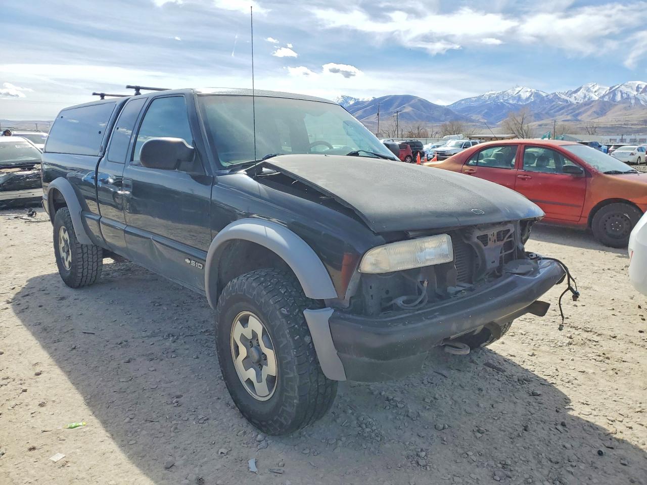 2000 CHEVROLET S TRUCK S10 photo 4