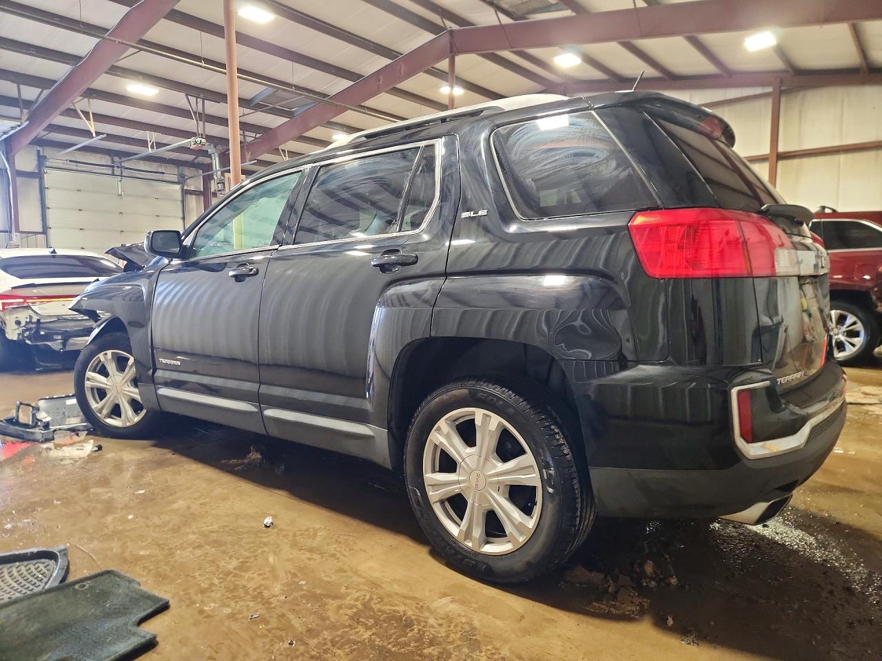 2017 GMC TERRAIN SLE photo 3