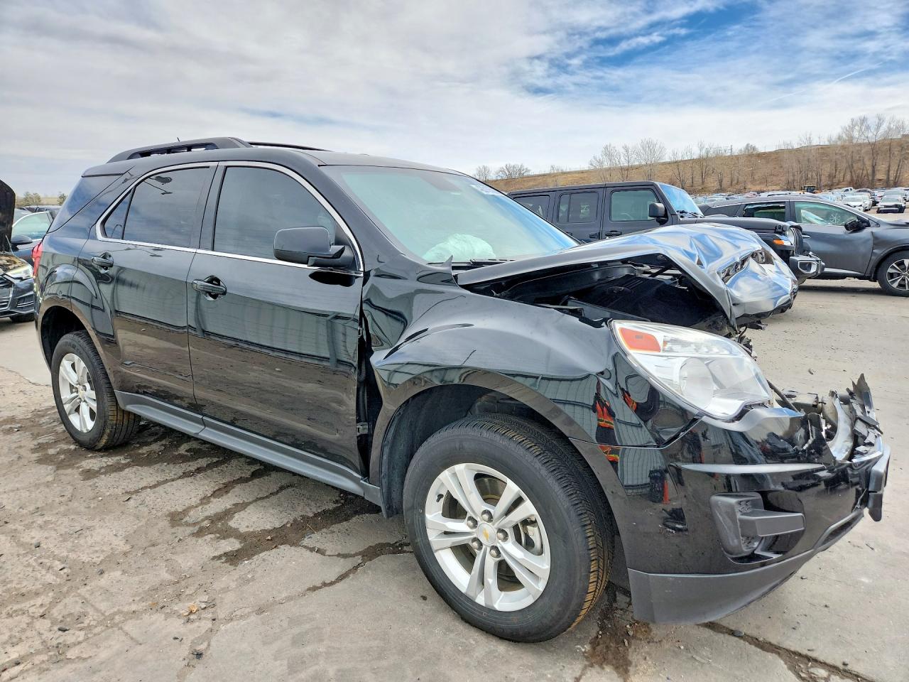 2015 CHEVROLET EQUINOX LT photo 4