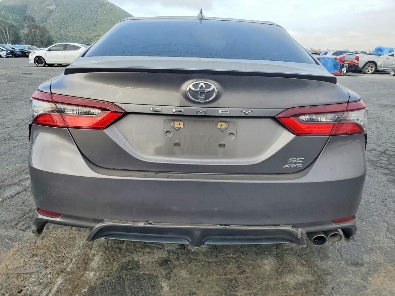 2022 TOYOTA CAMRY SE photo 16