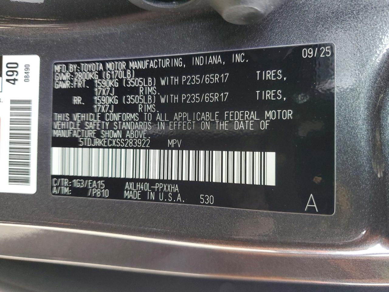 2025 TOYOTA SIENNA XLE 8-PASSENGER photo 37