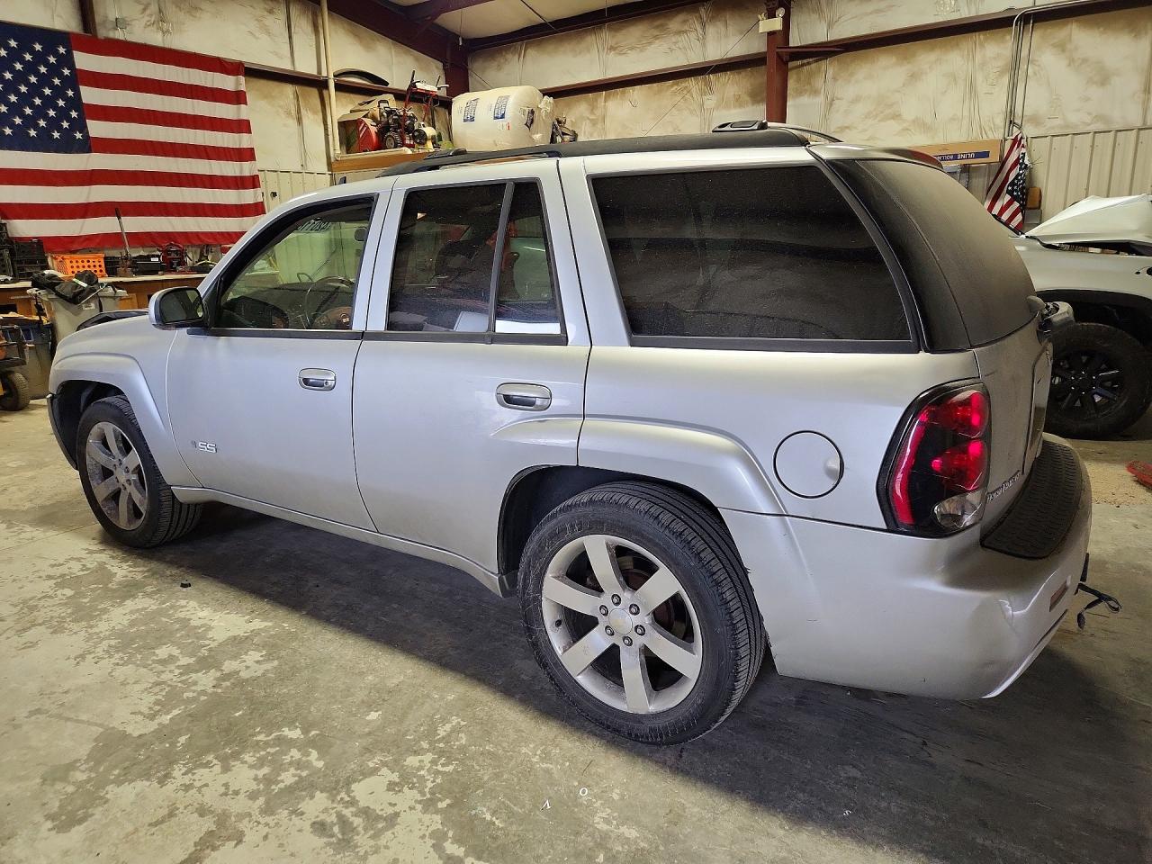 2008 CHEVROLET TRAILBLAZER SS photo 4