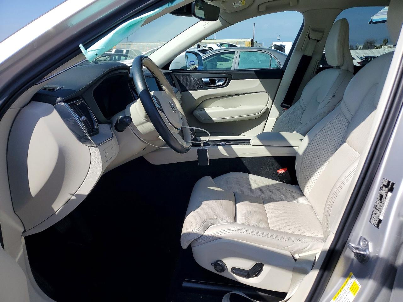 2021 VOLVO XC60 T5 INSCRIPTION photo 13