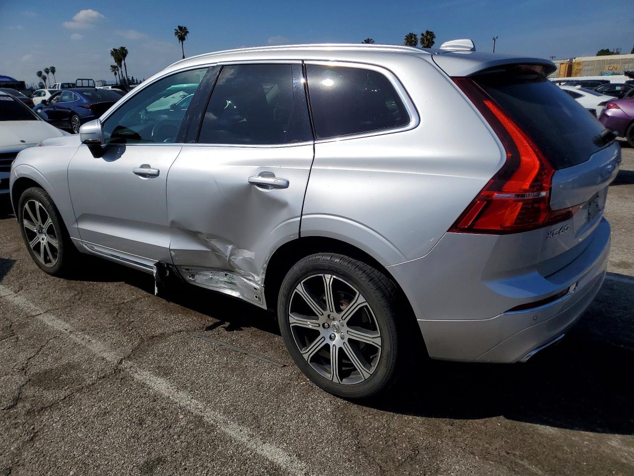 2021 VOLVO XC60 T5 INSCRIPTION photo 3
