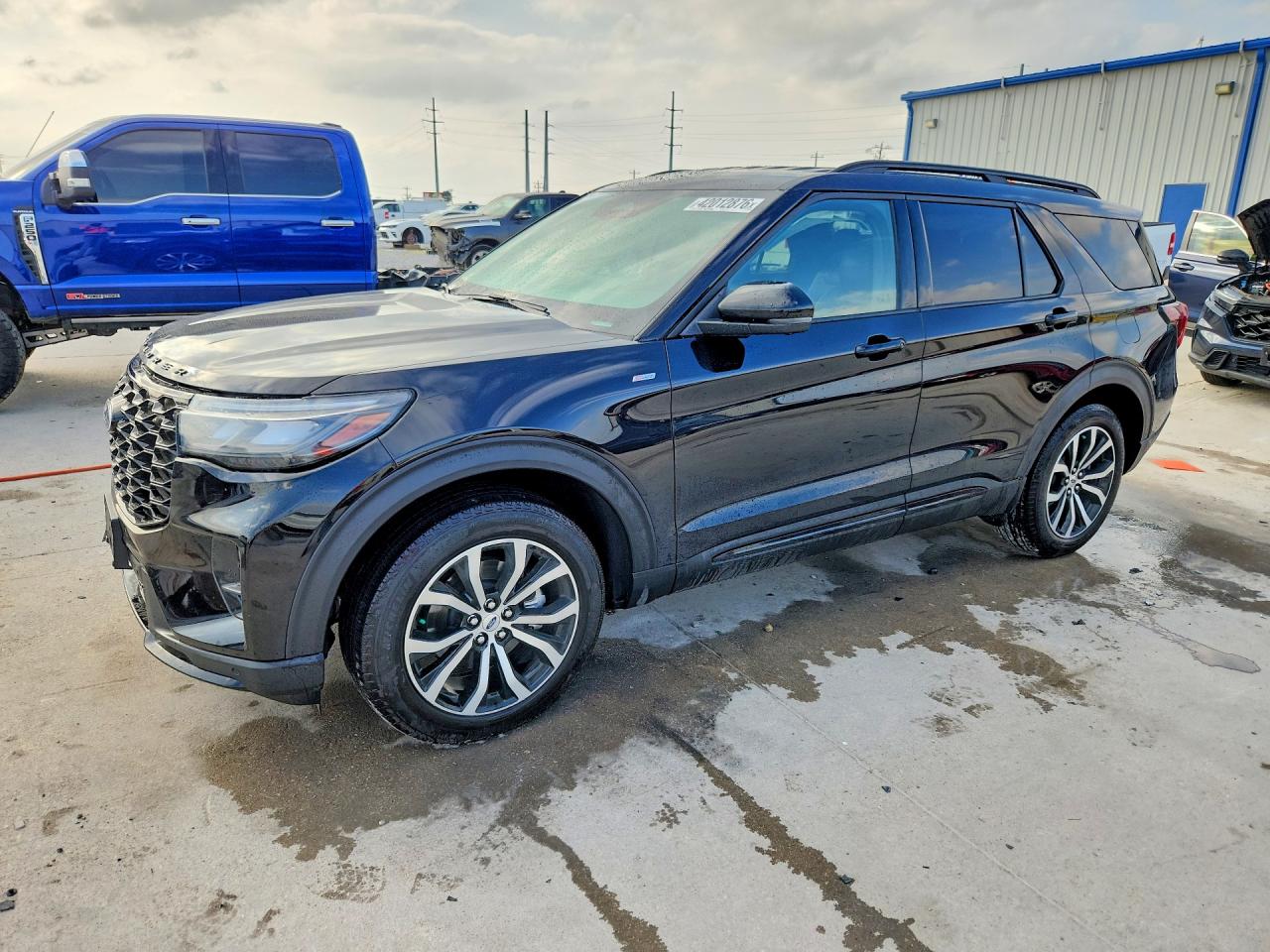 2025 FORD EXPLORER
