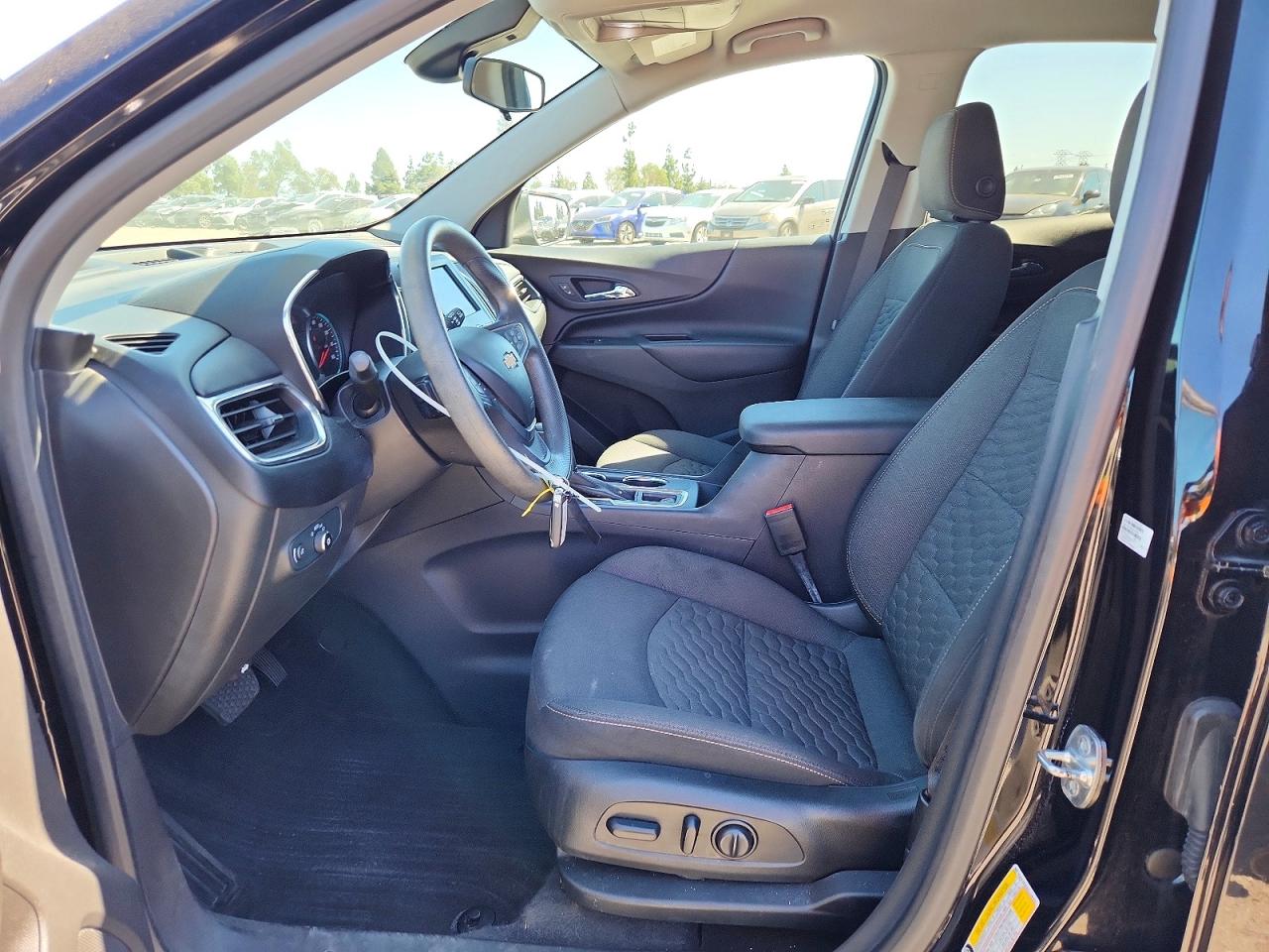 2020 CHEVROLET EQUINOX LT photo 13
