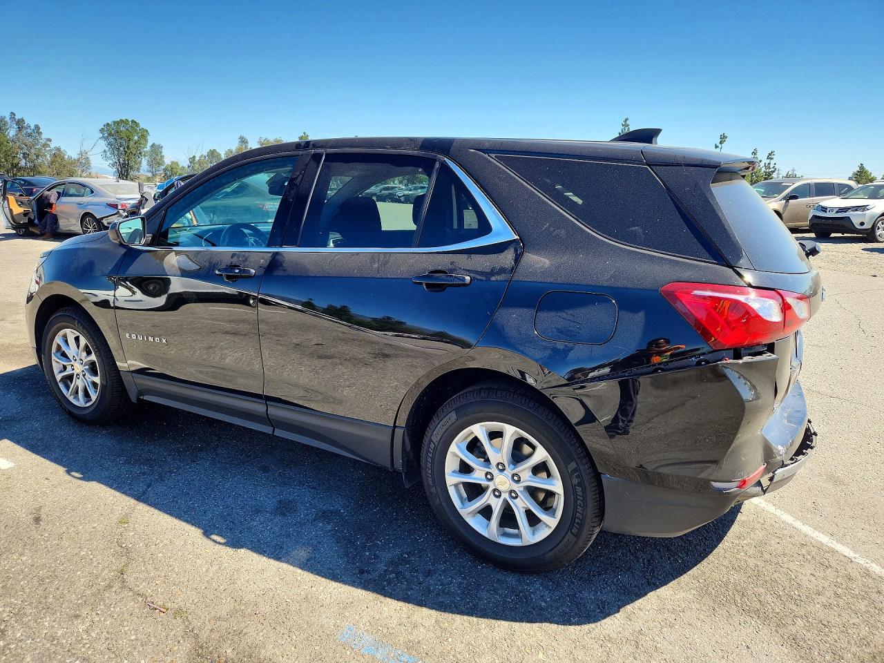 2020 CHEVROLET EQUINOX LT photo 3