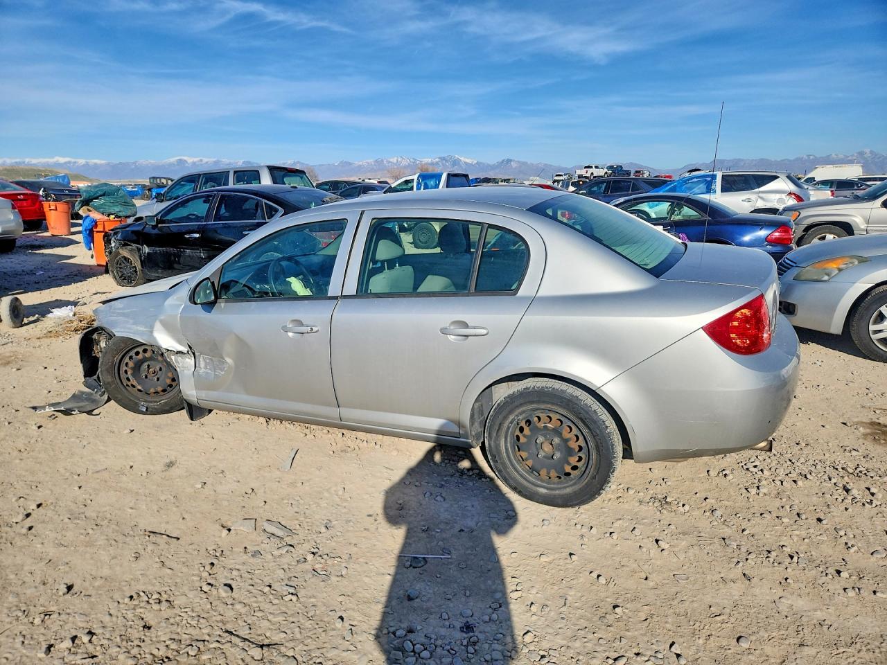2009 CHEVROLET COBALT LS photo 2
